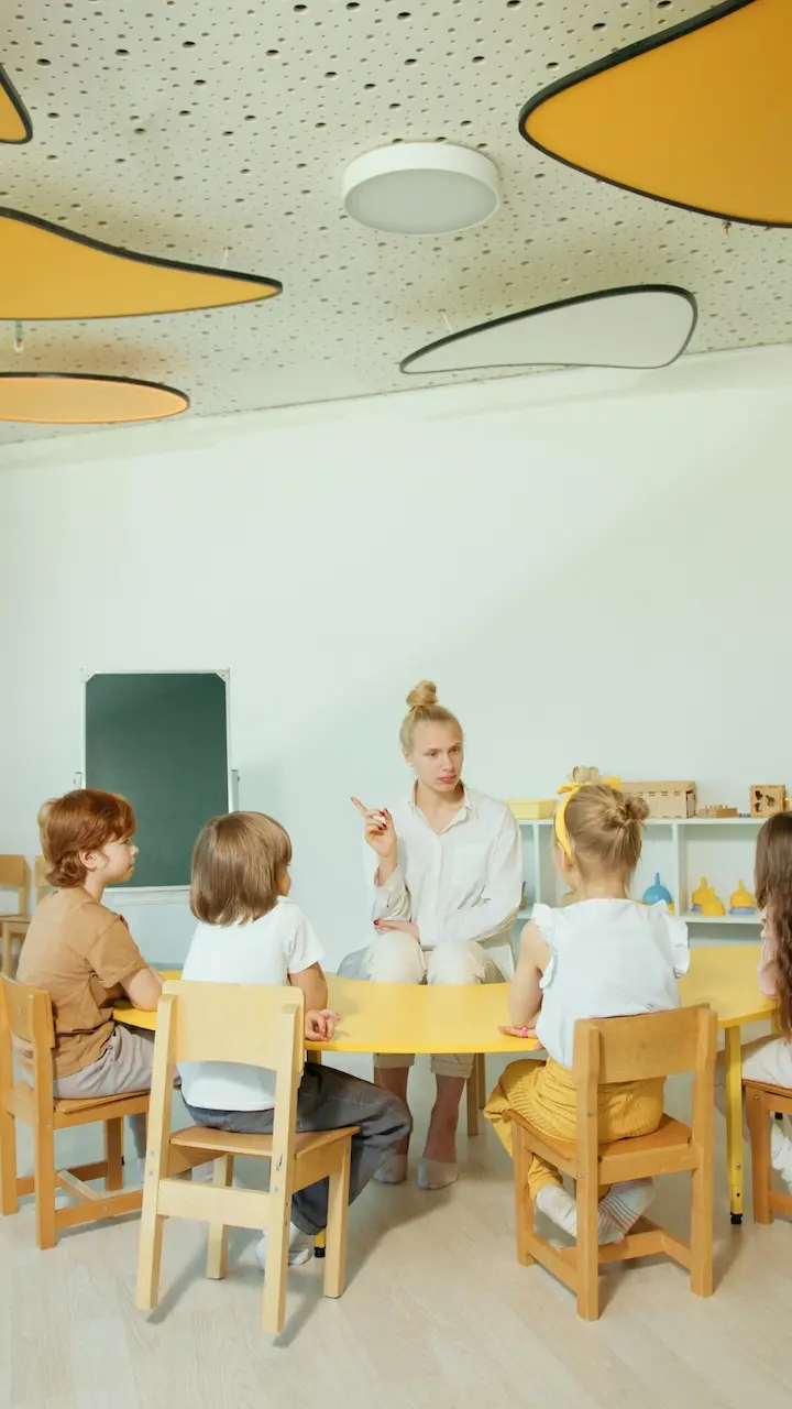 Eltern lassen sich in Lünen zur Schulbegleitung beraten – persönliches Gespräch mit Juniva